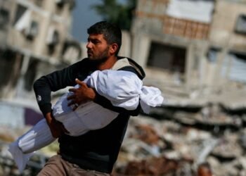 Gaza ceasefire talks resume as Israeli assault kills hundreds in 72 hours