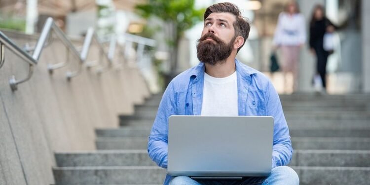 How To Find A New Job While Working Full-Time