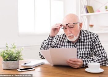 Almost every family eventually faces a parent's cognitive abilities beginning to deteriorate, which has an impact on many things ¿ including their management of finances