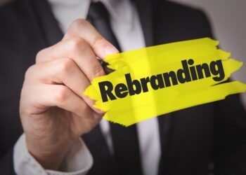 Phoenix Group considers rebrand to Standard Life