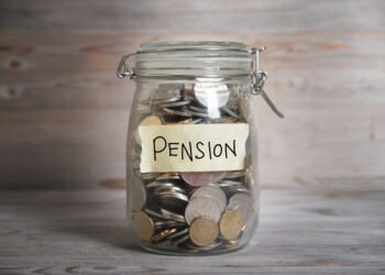 Retirees target pension pot would only last for 11 years
