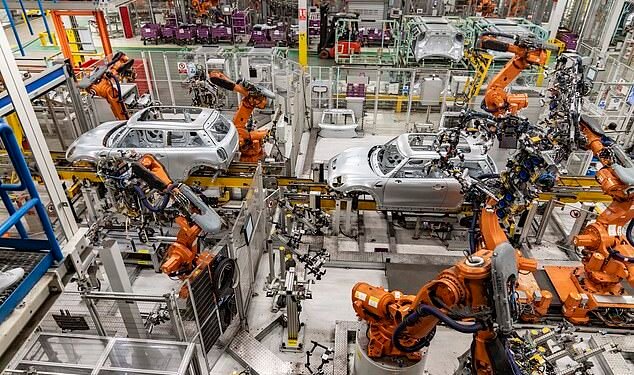 A trade deal between the US and the UK announced by President Donald Trump on Thursday will see British-made vehicles imported into America subject to a reduced tariff of 10%