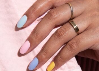 What Your Nail Shape Represents: Almond, Square & More