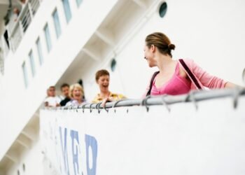 How Long Does It Take to Disembark a Cruise Ship?