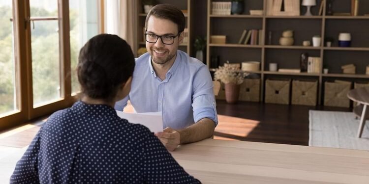 How To Write A Cover Letter That Stands Out To Recruiters