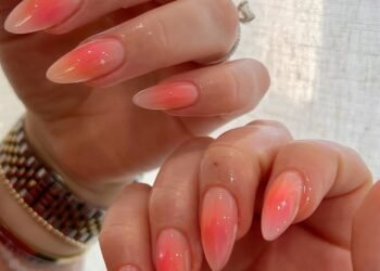 The Cool-Girl Manicure Trend For Summer