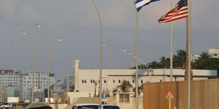 Trump imposes tougher US policy toward Cuba