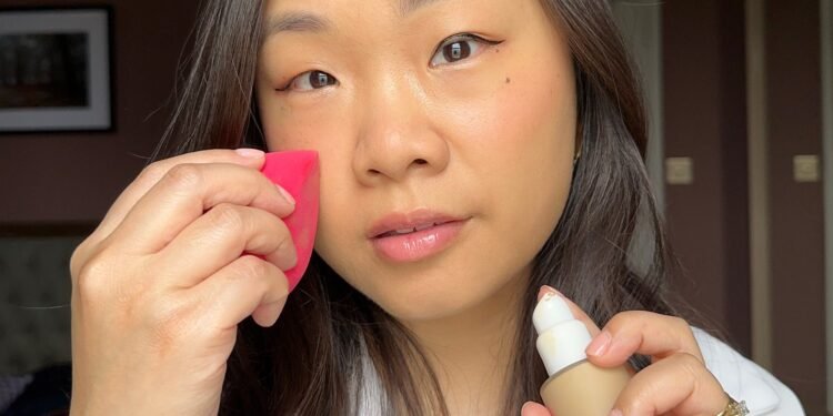 4 Editors Test Benefit's New POREfessional Foundation
