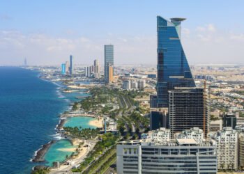 Alkhabeer Capital signs agreement with Fasanara in Saudi