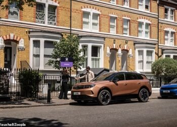 Zoopla has teamed up with Vauxhall to bring in new search criteria on its website and app so buyers and renters can filter properties with home charging and nearby on-street charging to make it easy to find the perfect EV-friendly home