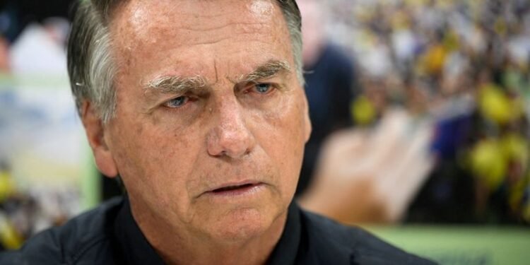 Lawyers for Brazil's Bolsonaro say he did not violate social media ban
