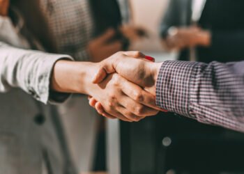 LendingClub has renewed its forward flow agreement with Blue Owl Capital managed funds for up to £3.4bn (£2.5bn).