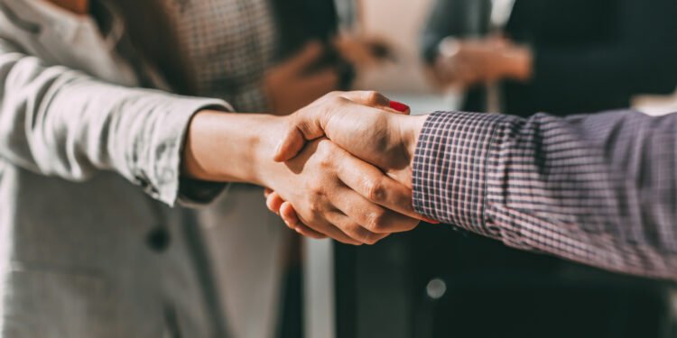 LendingClub has renewed its forward flow agreement with Blue Owl Capital managed funds for up to £3.4bn (£2.5bn).