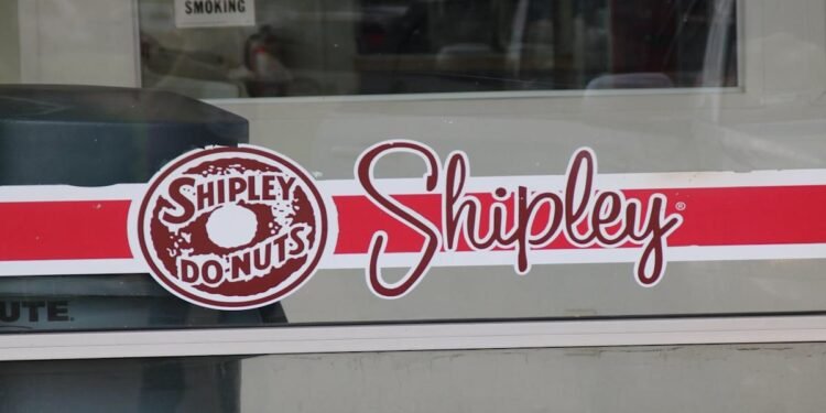 Levine Leichtman Capital Partners acquires Shipley Do-Nuts