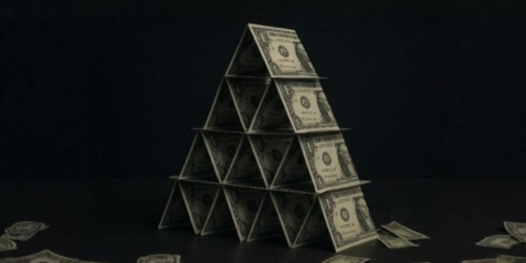 Man in his 60s runs massive Ponzi scam while on probation for past fraud