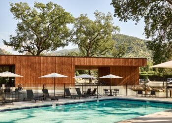 Where to Stay in Sequoia National Park 2024: Hotels & More Stays