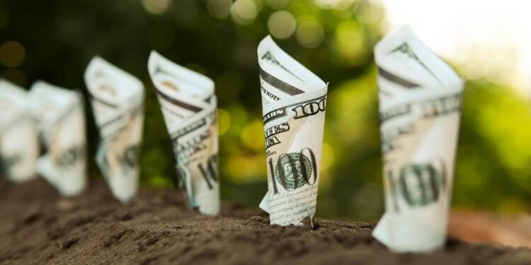 2 Great Dividend Stocks for the Long Haul You'll Likely Wish You Bought 10 Years From Now