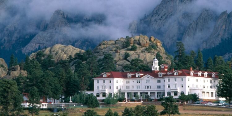 64 Haunted Hotels Around the World You Can Stay At—If You Dare