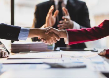 Alchelyst and Lyra merge to create private markets servicing platform