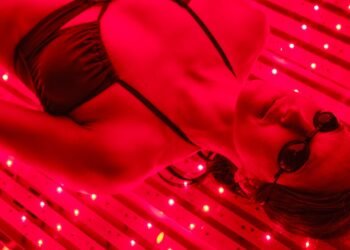 Are Red Light Tanning Beds Safe? Dermatologists Explain