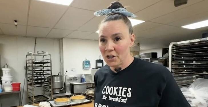 California bakery had $212K go missing, bank account frozen over clerical error. Are US banks allowed to do that?