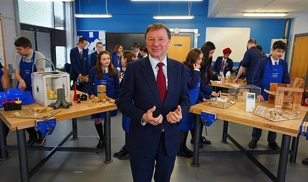 Important message: Christopher Nieper at the David Nieper Academy