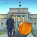 Fed Official Says Staff Should Be Allowed To Hold Crypto