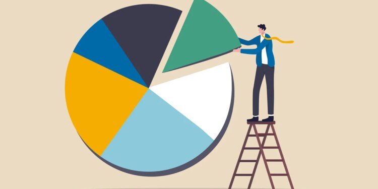 Fund managers and institutional allocators are making a "decisive move" into private credit, according to Bob Fraser, chief economist at Aspen Funds.
