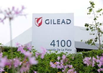 Gilead posts flat second quarter profit, ups full-year outlook on strong HIV sales