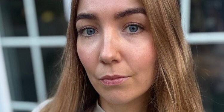 I Dyed My Hair Mocha Mousse & I Love The Rich Tones