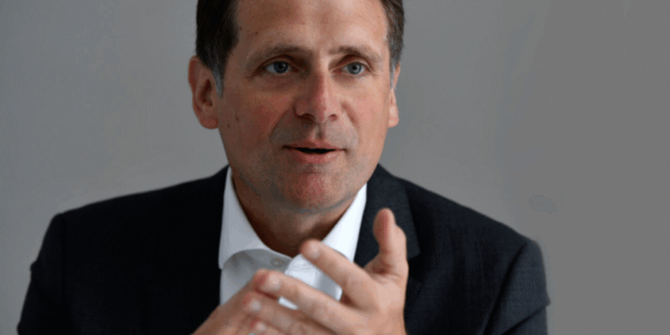 Royal London net inflows hit £4.1bn as profit climbs 15%