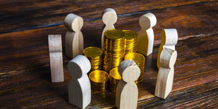 SeaTown Holdings has closed its third private credit fund with $612m (£454m) commitments from investors worldwide.