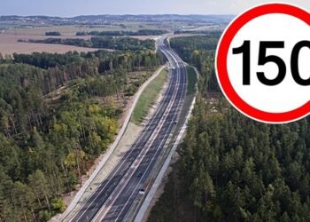 Drivers in one European country will soon be able to legally travel at speeds of up to 93mph on a section of motorway as part of a new trial. It will be used as an assessment to see if the higher limit can cut journey times on a 31-mile (50km) stretch without impacting road safety. Due to arrive within weeks, it will be the first time that a European Union nation has implemented a 150kmh speed limit on motorways in a move that has triggered plenty of excitement, especially among petrol heads.