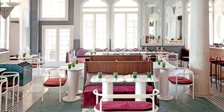 16 Venice Restaurants for Bellinis, Ciccheti, and Seafood