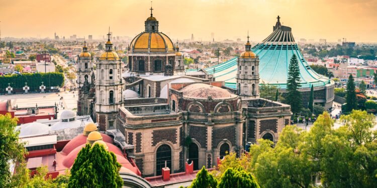 26 Best Things to Do in Mexico City, From Frida Kahlo's Home to Storied Pastry Shops