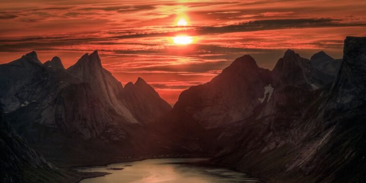 9 Places Where the Sun (Almost) Never Sets or Rises