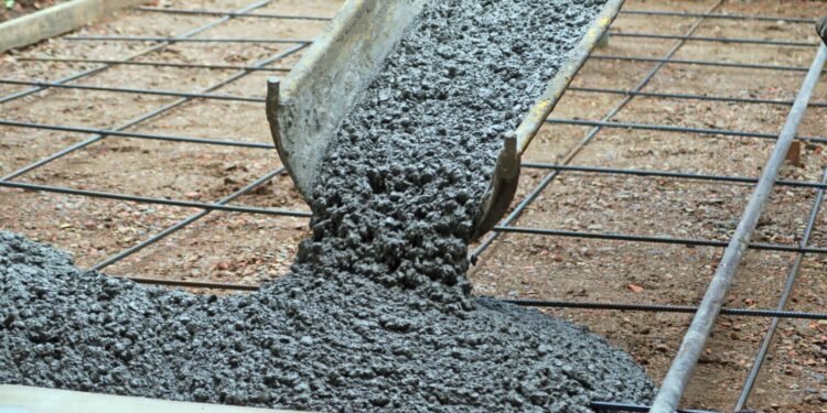 Asphalt vs. Concrete Driveway Cost in 2025: Which Material is Better?