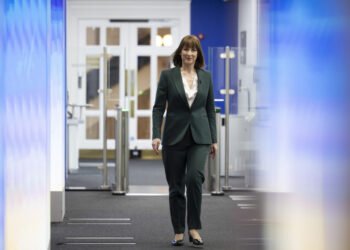 Chancellor risks ‘Omnishambles’ Budget if she raids pension tax relief says LCP