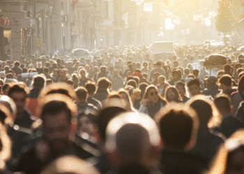 Fear of stock market keeps millions of Brits in cash