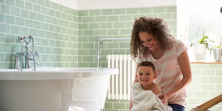 Gas vs Electric Hot Water Heater: Costs, Lifespan and Energy Efficiency