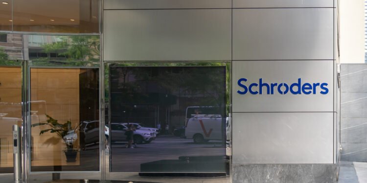 Hargreaves to offer Schroders LTAFs