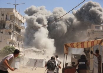 Israel intensifies Gaza City bombing as Rubio arrives
