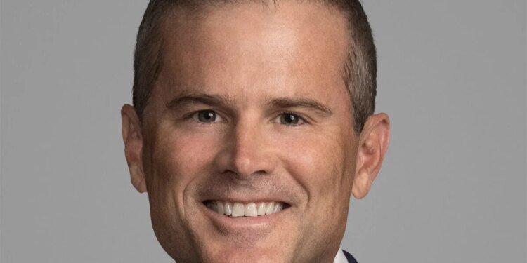 Law firm Katten has appointed R. Kader Crawford as a partner in its private credit practice in Charlotte, North Carolina.