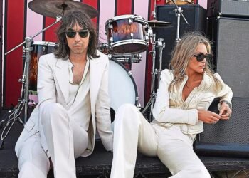Fashion forward: Kate Moss and Bobby Gillespie model Zara outfiits