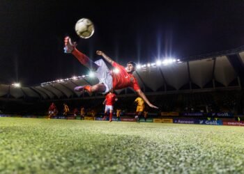 Roundup: World Cup Tix, a New iPhone, Gold Fever & Pumpkin Spice