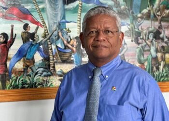 Seychelles presidential vote going to runoff, electoral commission says