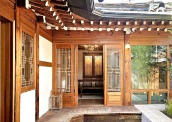 The 11 Best Airbnbs in Seoul, From Traditional Hanoks to Ritzy High Rises