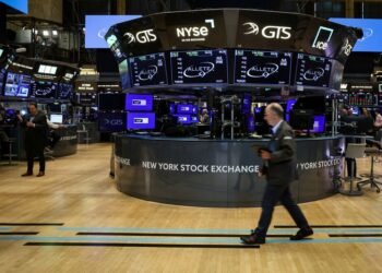 Wall Street ends lower as ruling on Trump tariffs raises concerns