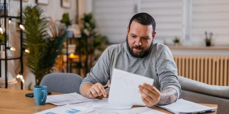 Weekly Mortgage Rates Fall to 11-Month Low, Sparking Refinances