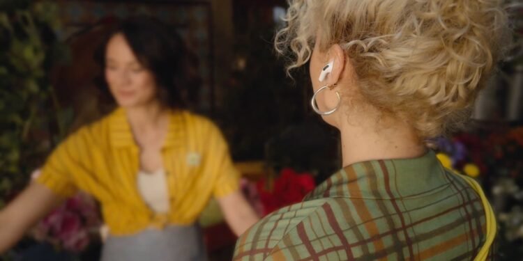 You Don't Need to Buy the AirPods Pro 3 to Use Live Translation